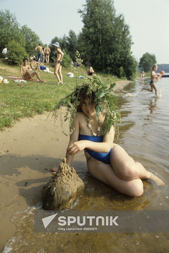 Beach on Lenin Hills
