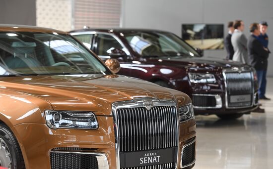 Russia Aurus Limousine