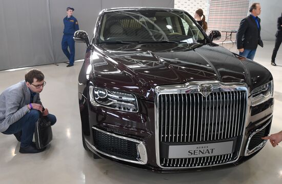 Russia Aurus Limousine