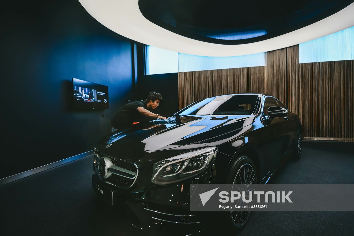 Russia Mercedes-Benz