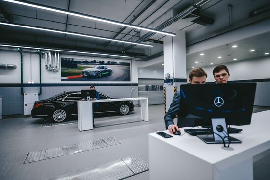 Russia Mercedes-Benz