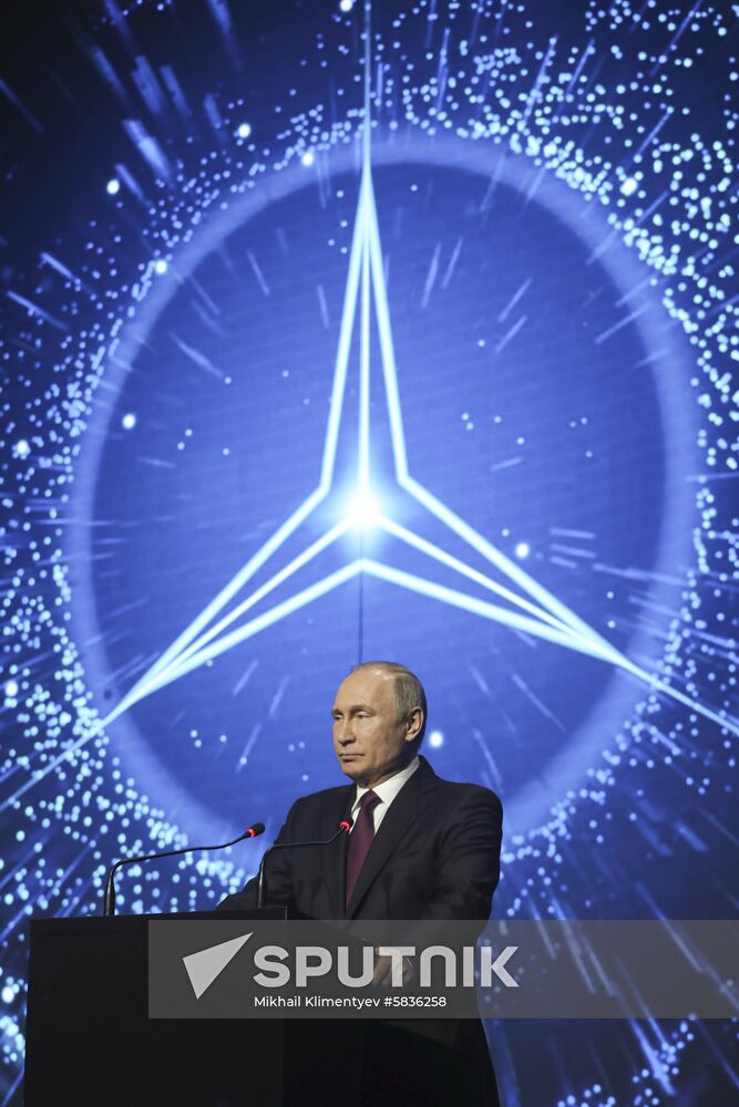 Russia Mercedes-Benz