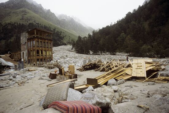 Clean-up operations after landslide in Kabardino-Balkaria