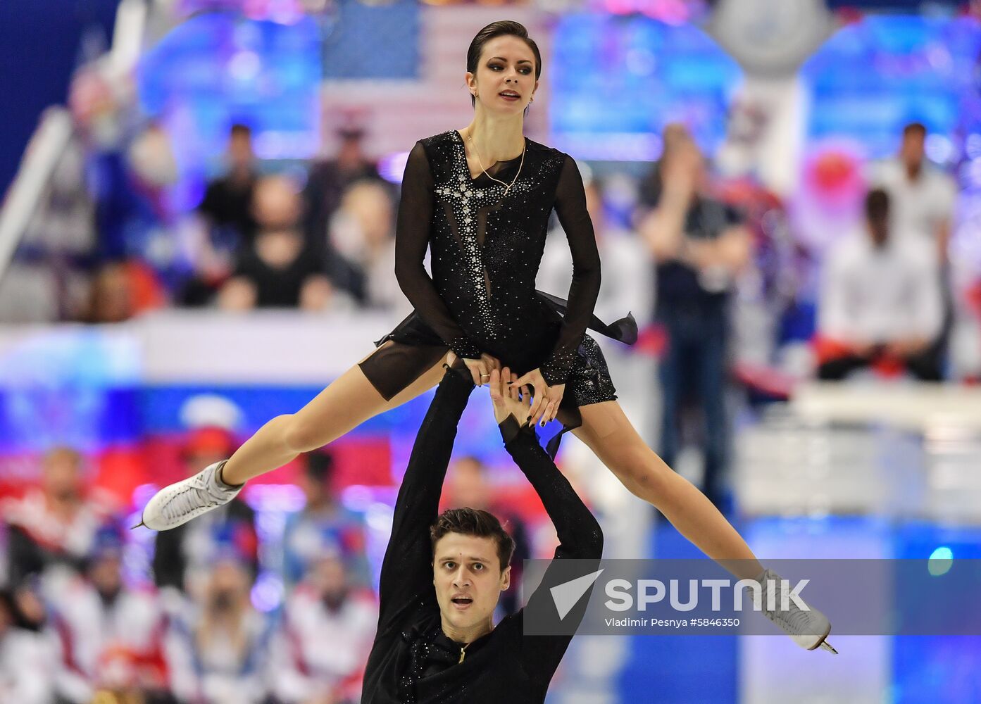 Japan Figure Skating Team Worlds Pairs