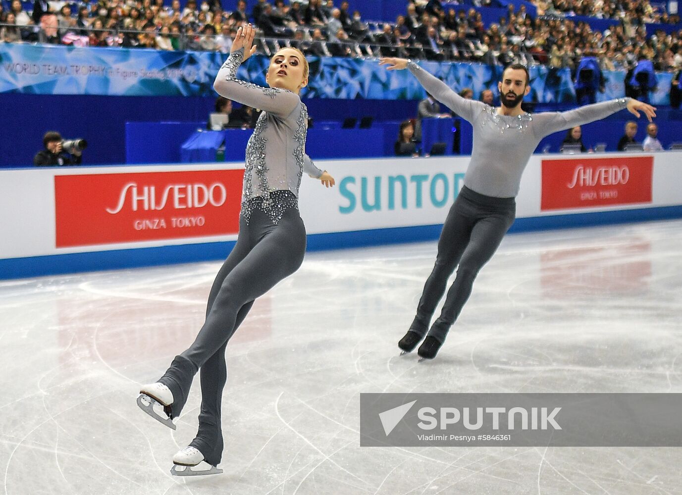 Japan Figure Skating Team Worlds Pairs