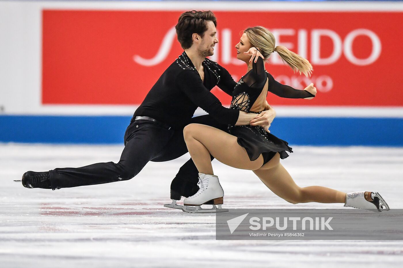 Japan Figure Skating Team Worlds Pairs