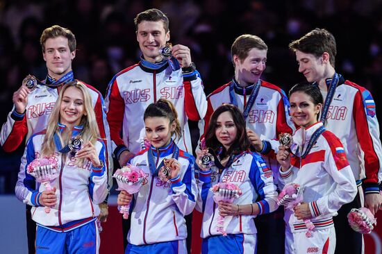 Japan Figure Skating Team Worlds Medals