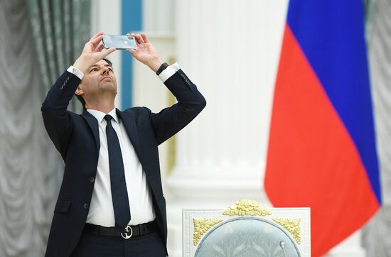 Russia France Business
