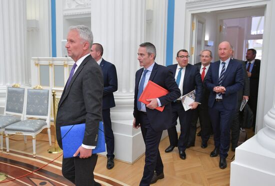 Russia France Business
