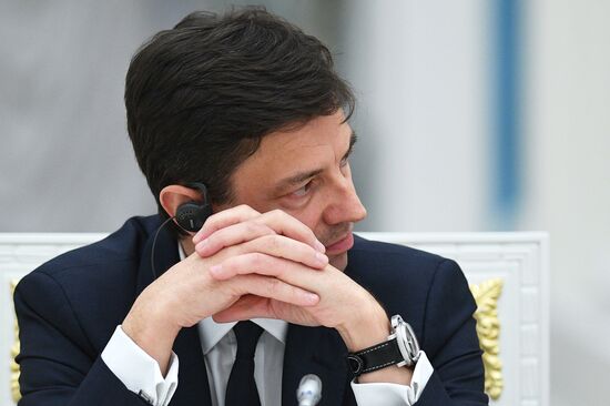 Russia France Business