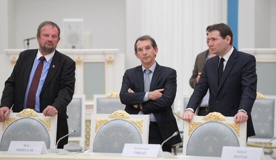 Russia France Business