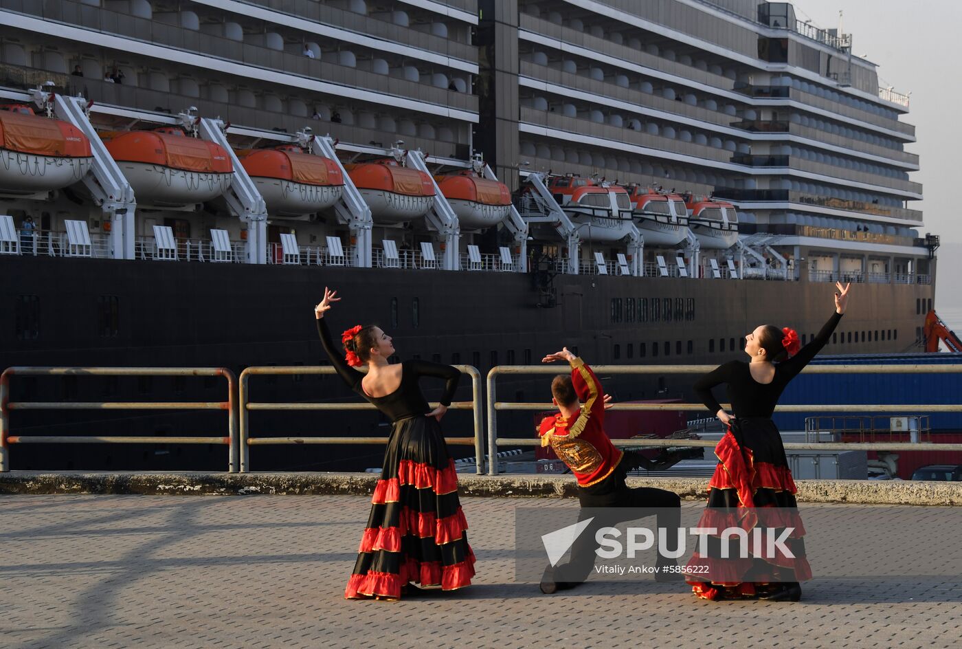 Russia Cruise Ships
