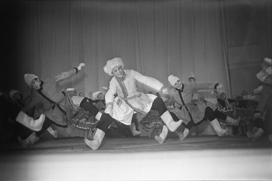 Beryozka Choreographic Ensemble