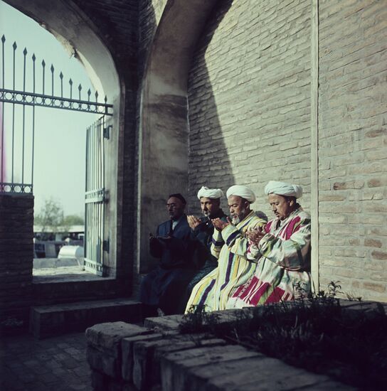 Mufti Ziyauddinkhan ibn Eshon Babakhan