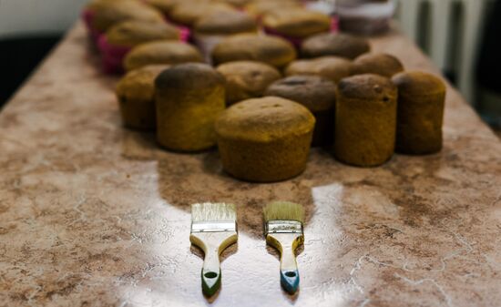 Russia Orthodox Easter Preparation