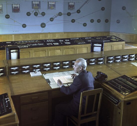 Pyotr Neporozhny. Joint Soviet Power Grid