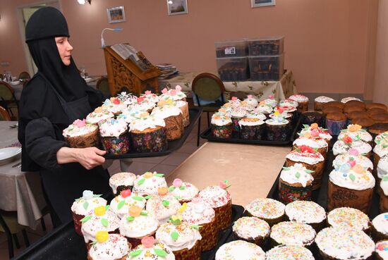 Russia Orthodox Easter Preparation