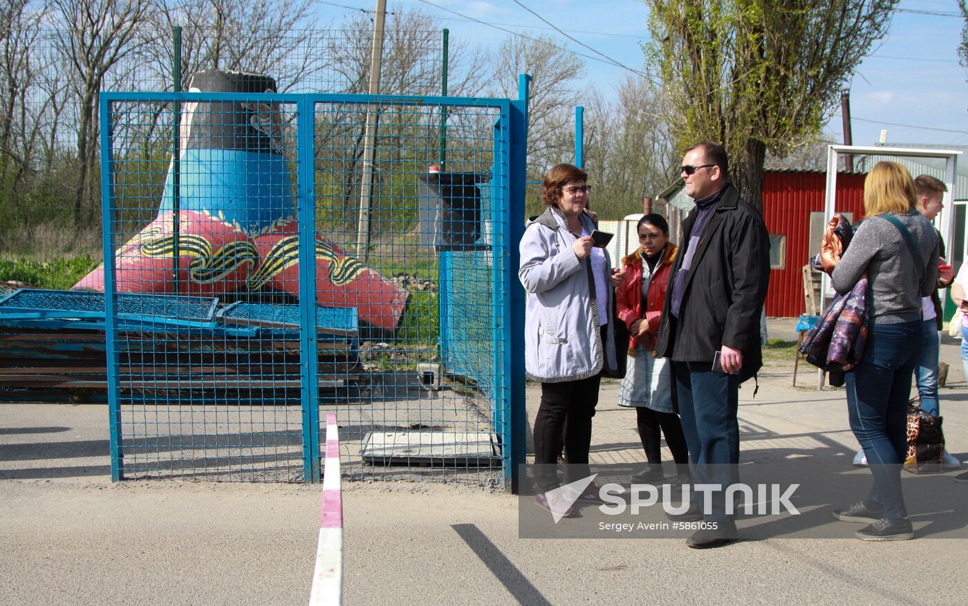 Ukraine DPR Russian Passports