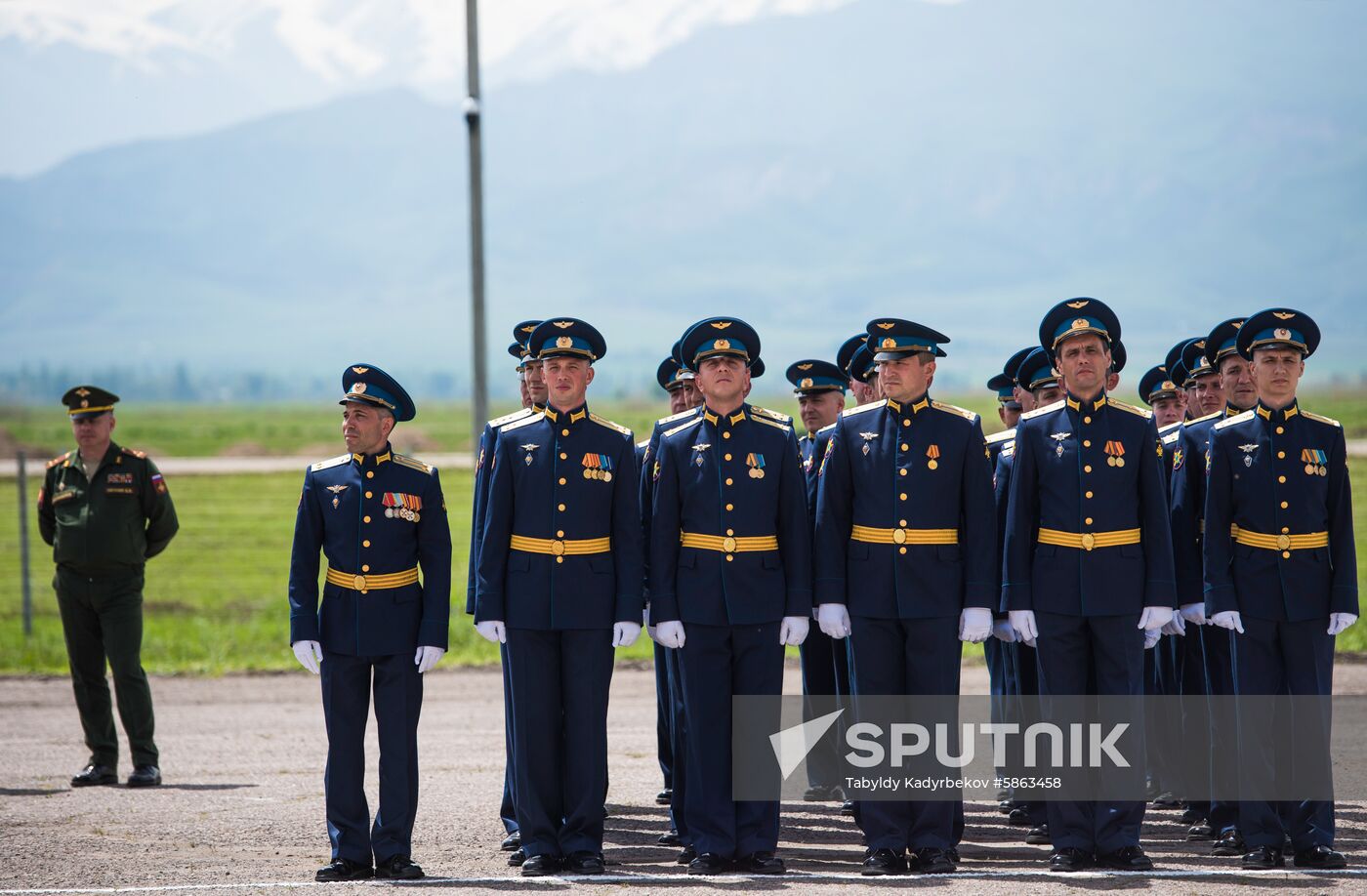 Kyrgyzstan Russia Army