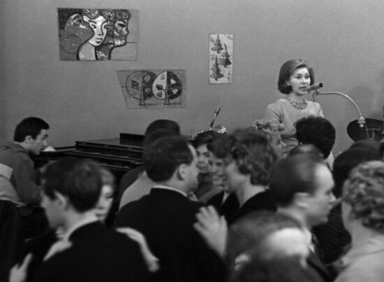 Molodyozhnoye cafe in Moscow, Soviet Union