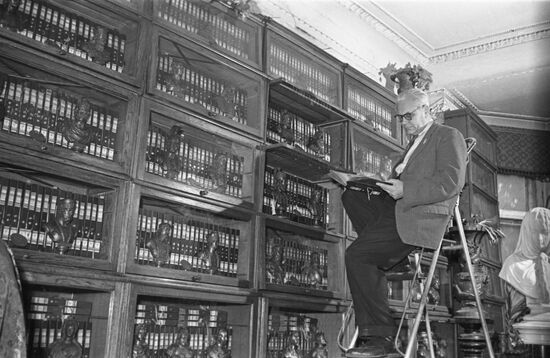 Soviet art critic Nikolai Tagrin