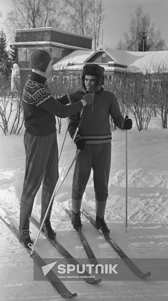 Students of Patrice Lumumba Peoples' Friendship University on winter vacation outside Moscow