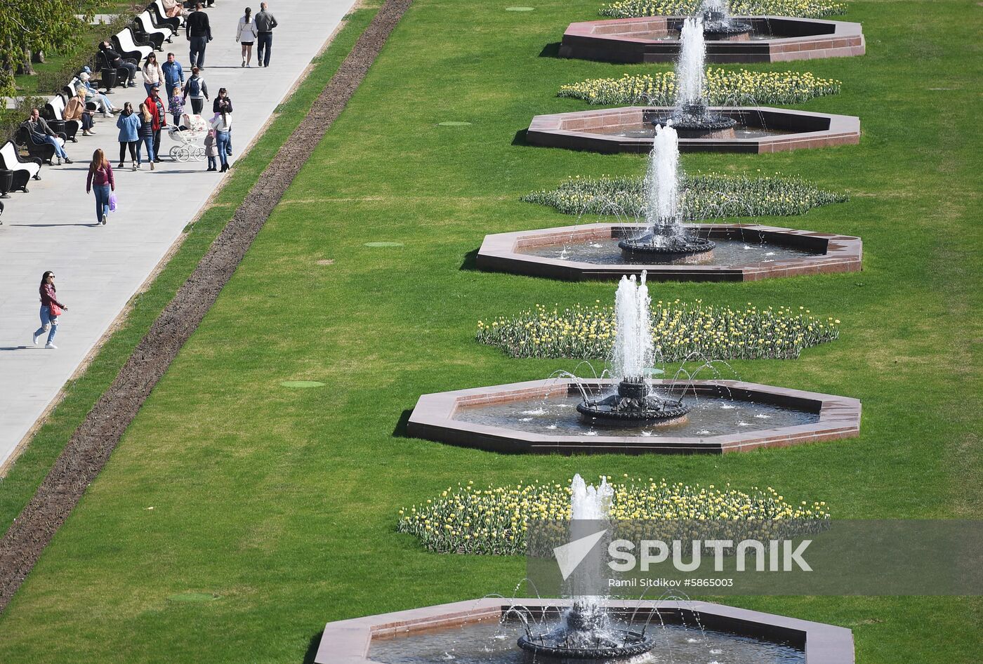 Russia Fountain Season