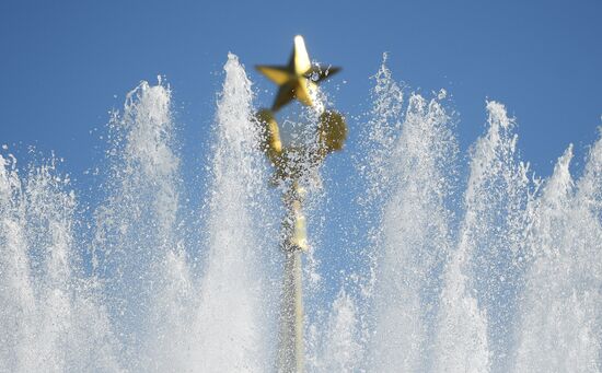 Russia Fountain Season