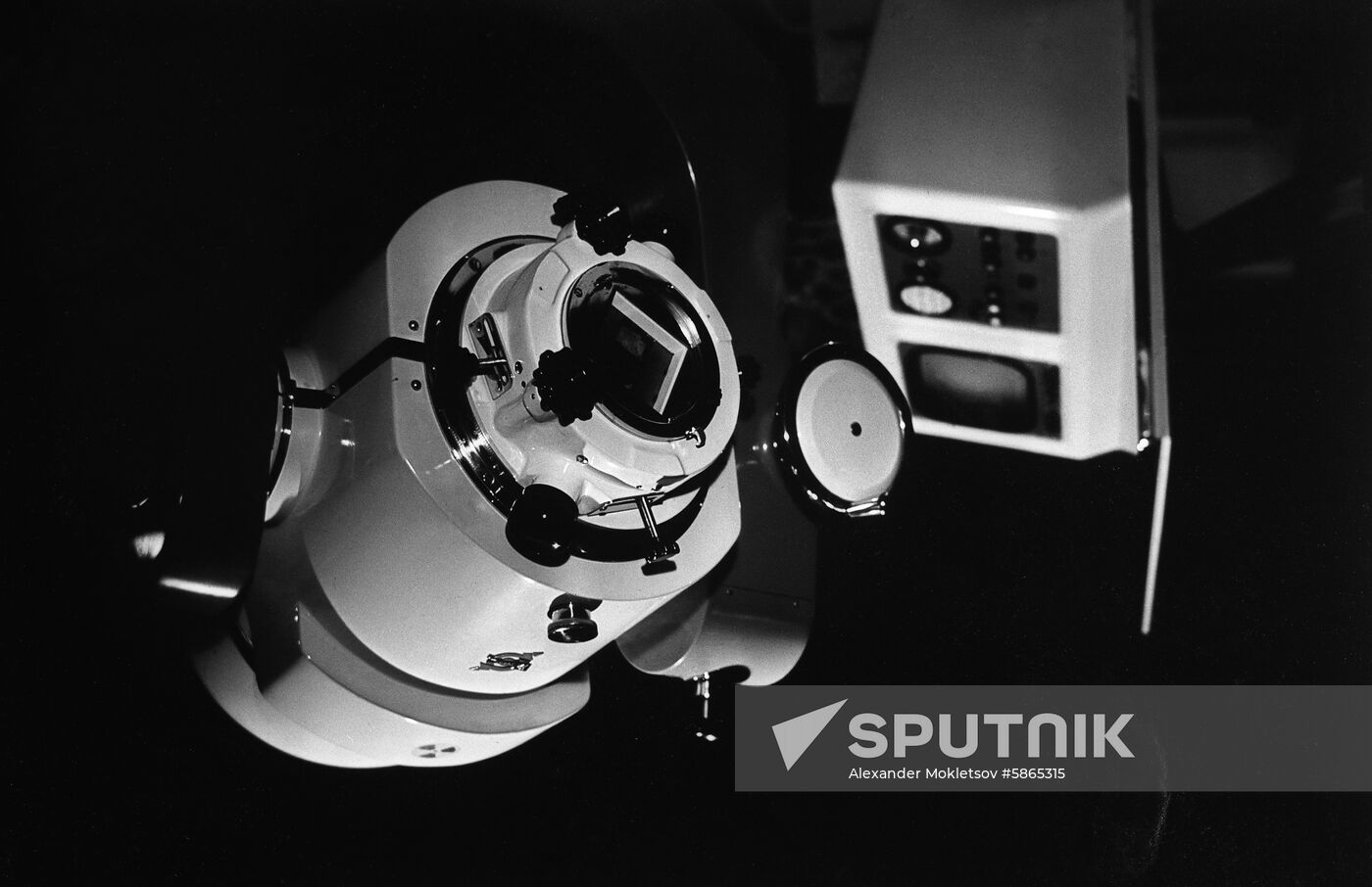Luch-1 gamma-therapy system