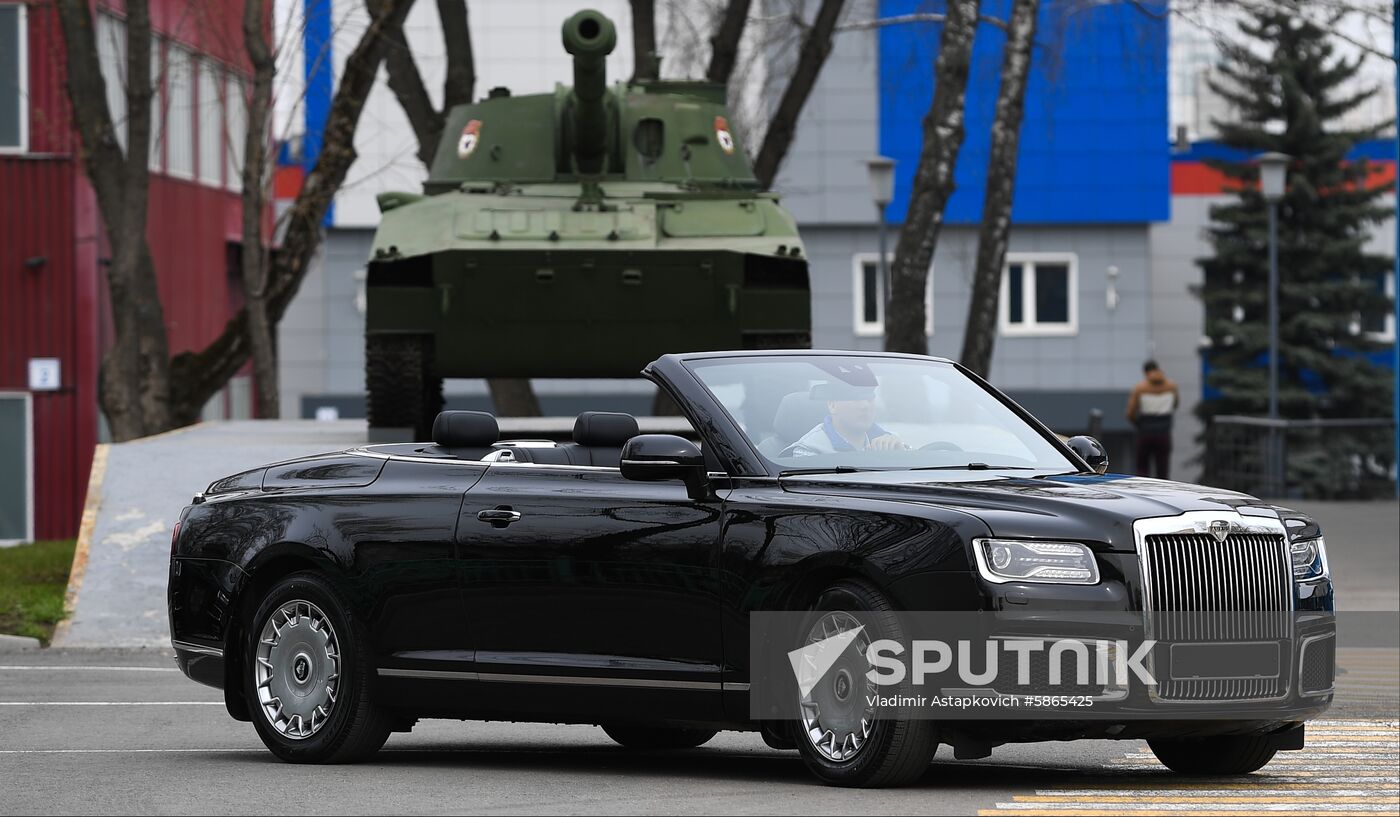 Russia Aurus Cabrio