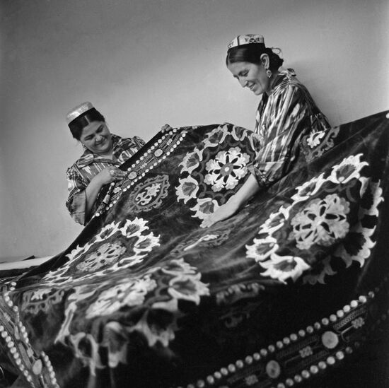 Bukhara silk carpets
