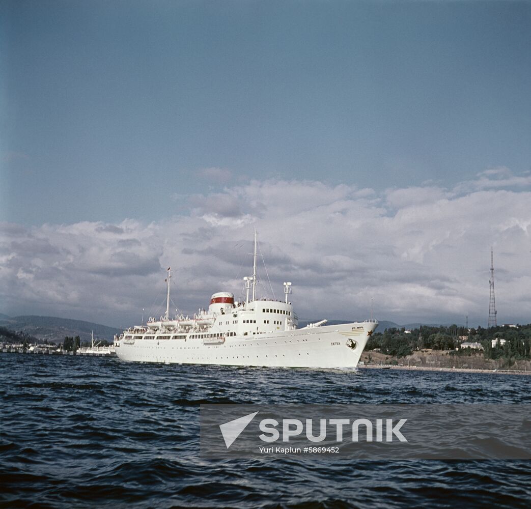 Yalta port