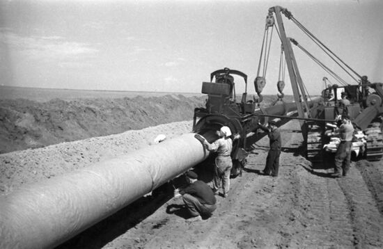 Ishim Water Pipeline construction