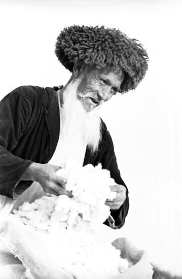 Turkmen farmer Sarnev