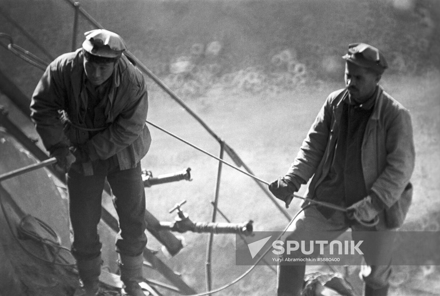 Nurek hydropower plant construction