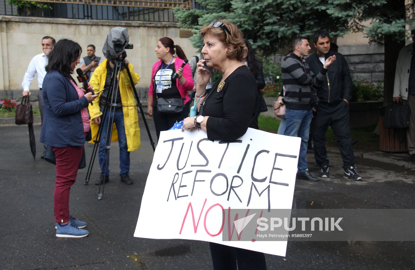Armenia Courts Blocked