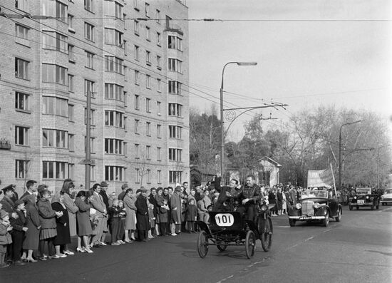 Vintage car parade in Moscow
