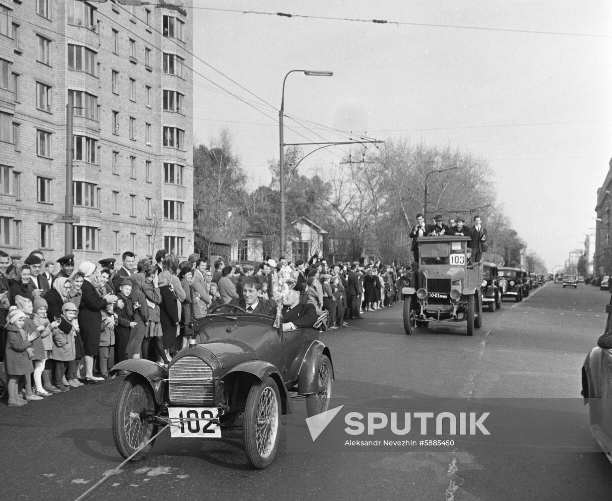 Vintage car parade in Moscow