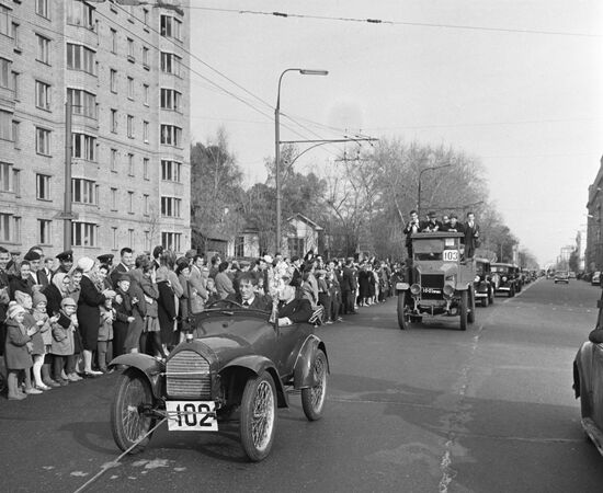 Vintage car parade in Moscow