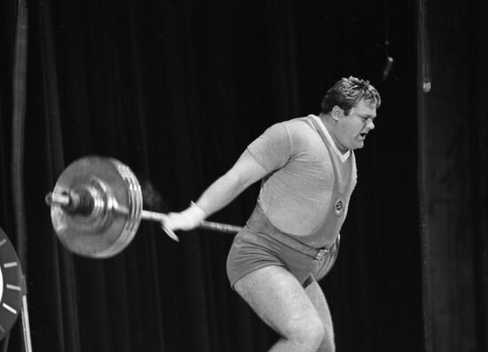Weightlifter Leonid Zhabotinsky