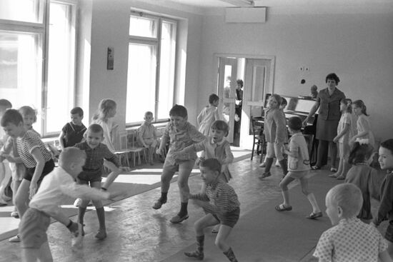 Children at kindergarten for Zaporozhye thermal power plant builders
