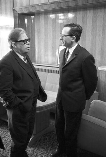 Soviet physicists Nikolai Bogolyubov and Lev Solovyov