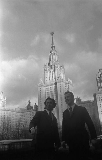 Posgtraduate students F. Hovaja and V. Zelinov