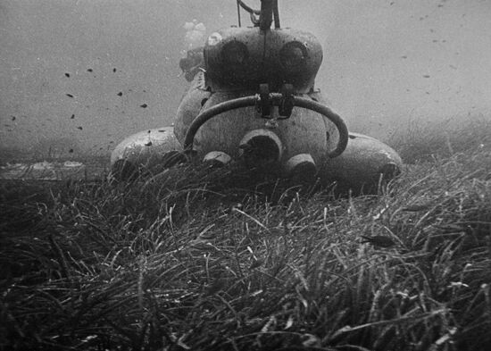 Atlant-1 underwater glider bathyplan