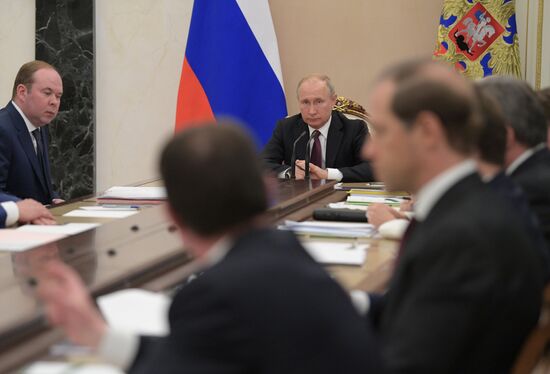 Russia Putin Social Policy