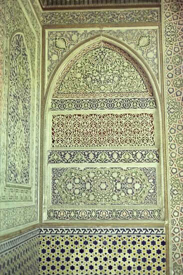 Uzbek ganch carving