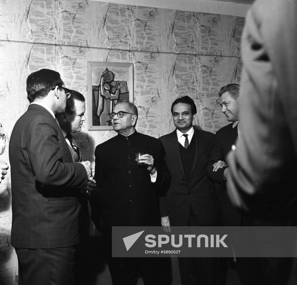 Indian Minister of Finance T. Krishnamachari visits the USSR