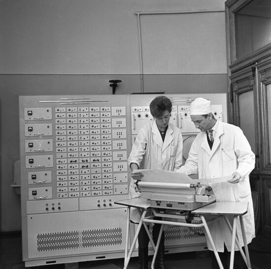 Doza analog computer