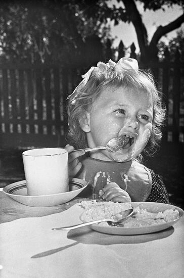 Novosti Press Agency 1965 photo exhibition
