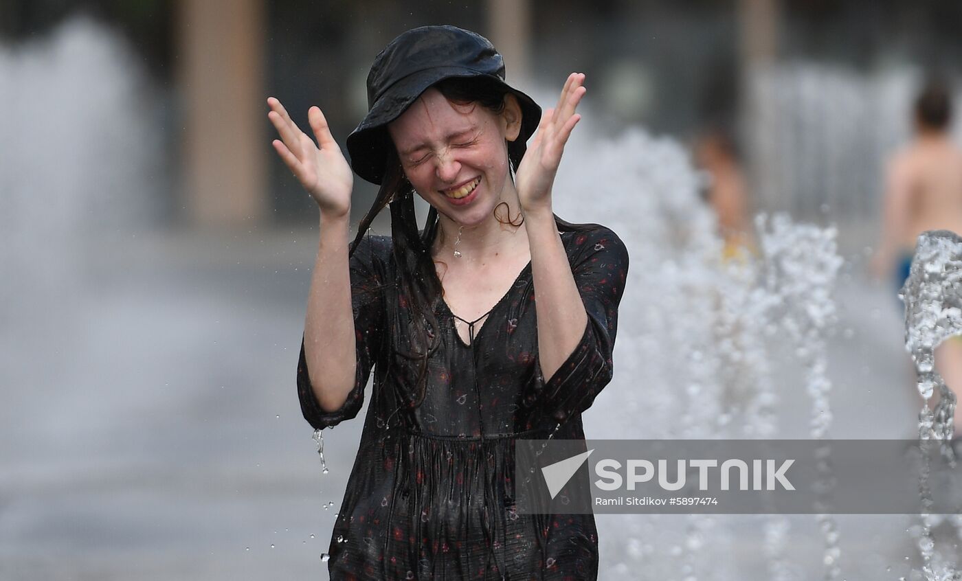 Russia Hot Weather
